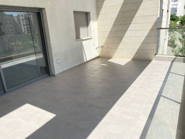 דירה, ברקת, אבני חן, חריש