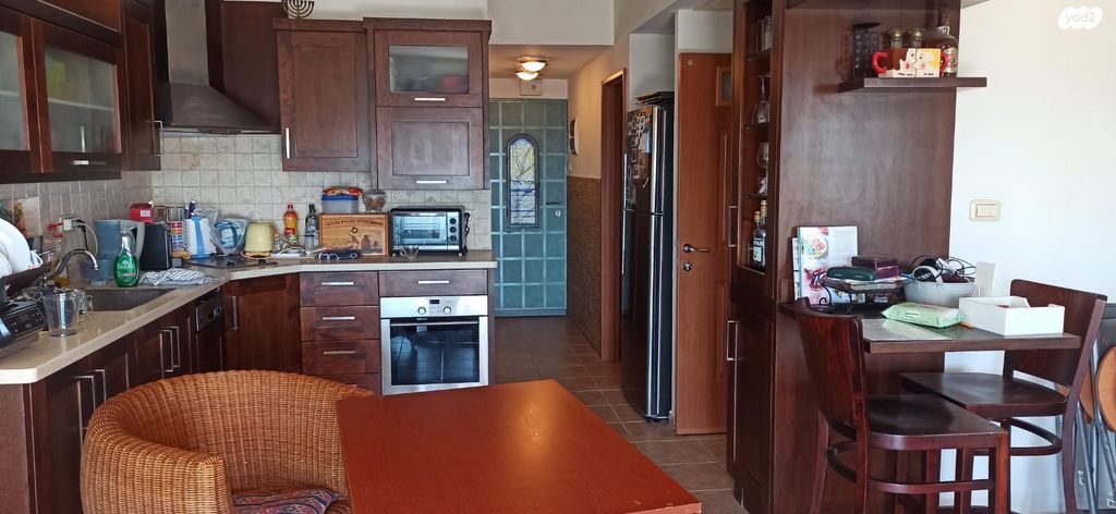 דירה, שדרות מנחם בגין 3, חדרה