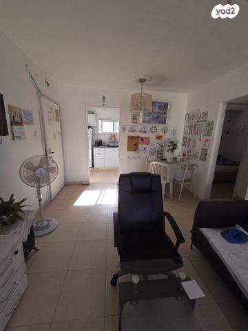 דירה, יהוד מונוסון