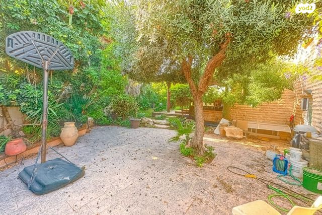 בית פרטי/ קוטג', קדושי השואה, הרצליה פיתוח, הרצליה