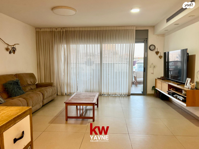 דירה, הדוגית, נאות רבין, יבנה