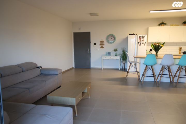 דירה, אלישע הנביא, מודיעין מכבים רעות