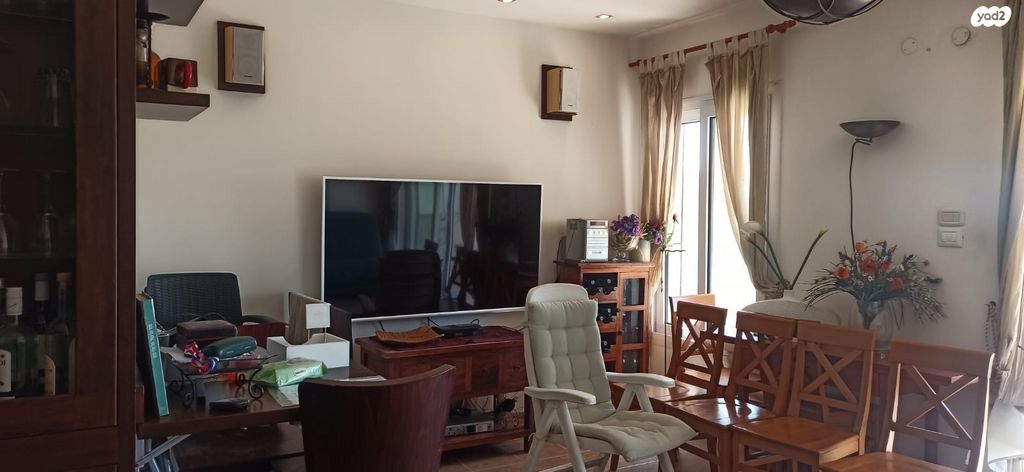 דירה, שדרות מנחם בגין 3, חדרה