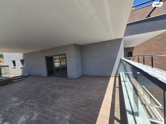 גג/ פנטהאוז, הערבה, גבעת טל, אלפי מנשה