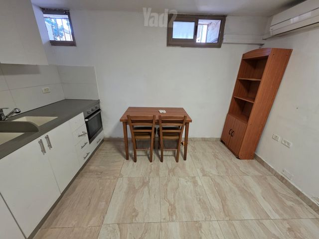 דירה להשכרה בירושלים (תיווך) — 2
