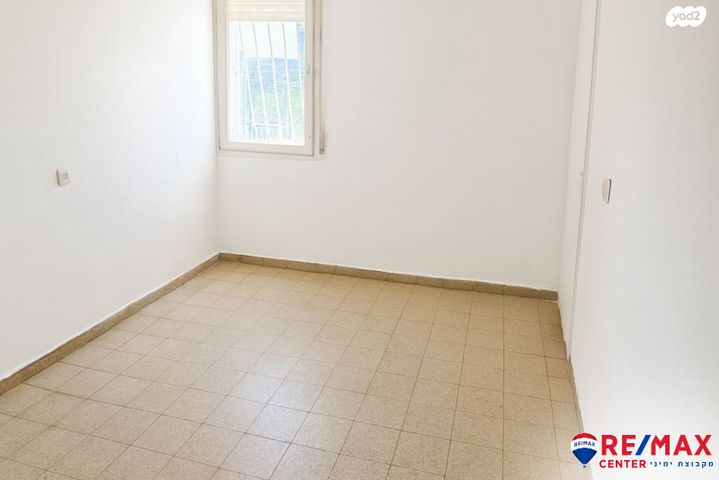 דירה, אילת, ג'סי כהן, חולון