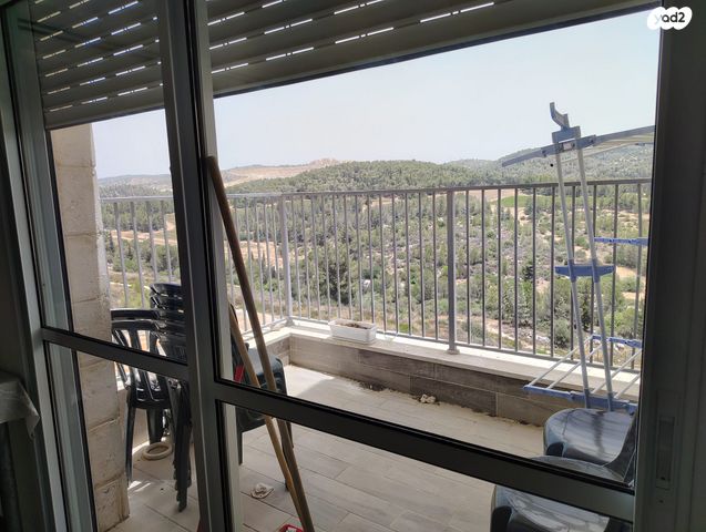 דירה, האחים, נווה שמיר רמת בית שמש ה-1, בית שמש