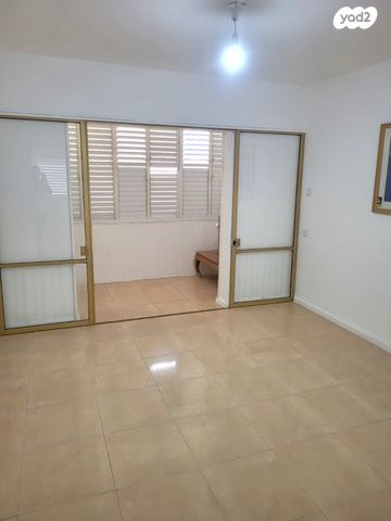 שדרות דגניה 10