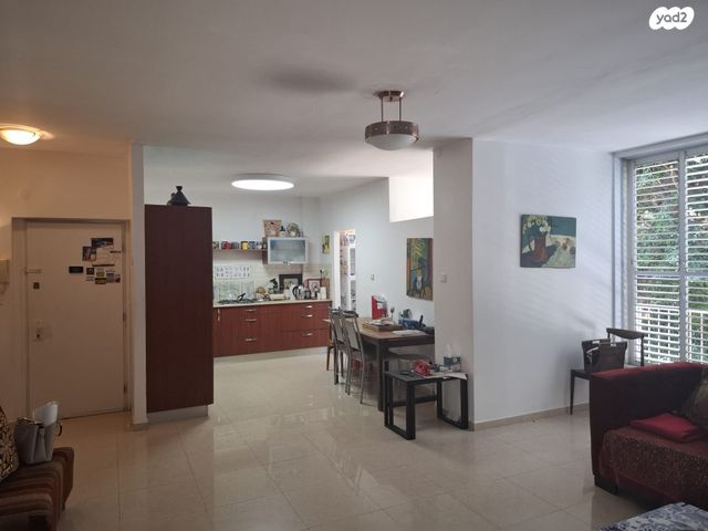 דירה, ארלוזורוב 119, הצפון החדש - כיכר המדינה, תל אביב יפו