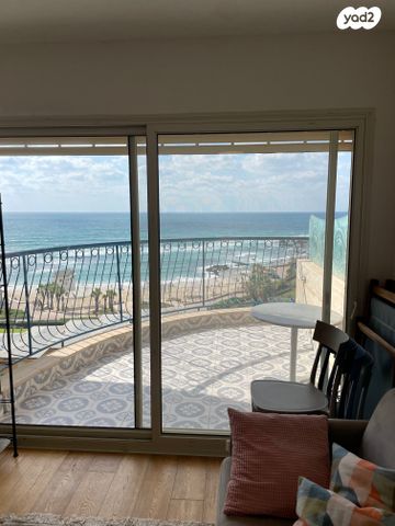 דירה, שדרות מנחם בגין, גבעת אולגה, חדרה