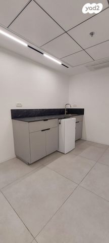 משרדים, חיפה