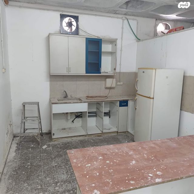 מבני תעשיה, מב"ת צפון, אזור תעשיה ישן, ראשון לציון