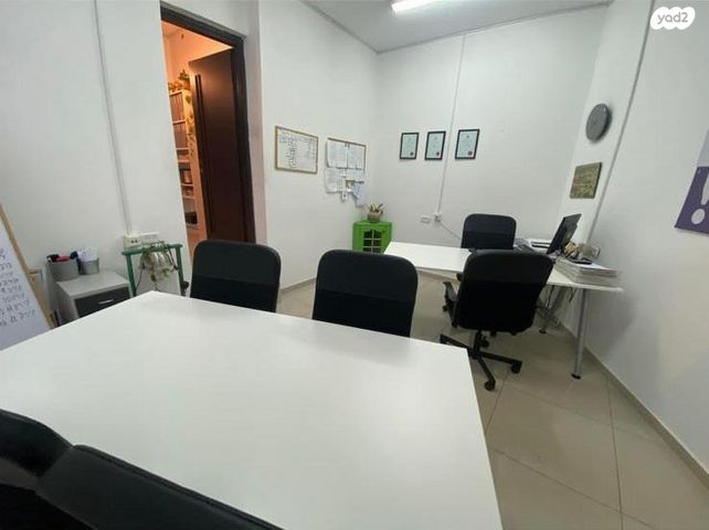 חנויות/ שטח מסחרי, חיפה