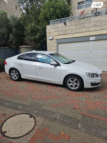 וולוו S60
