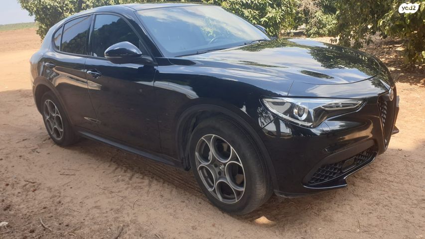 אלפא רומיאו סטלביו