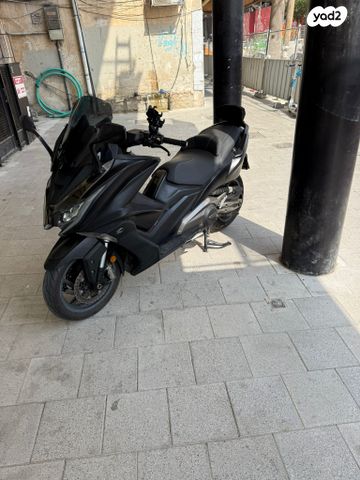 מודעת רכב קימקו AK 550
