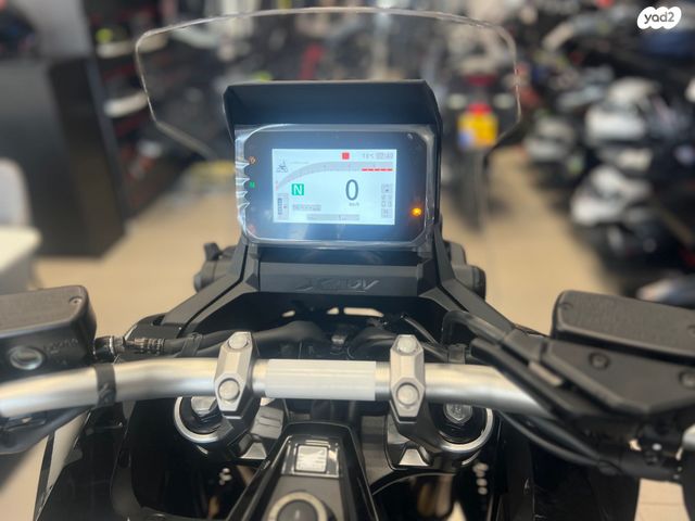 הונדה X-ADV750