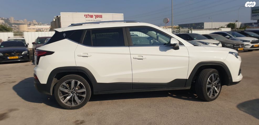 מודעת רכב ג׳יי.איי.סי E-JS4 2
