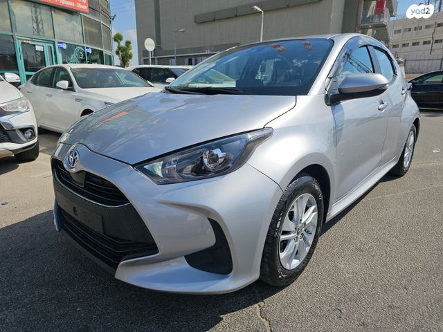 מודעת רכב טויוטה יאריס