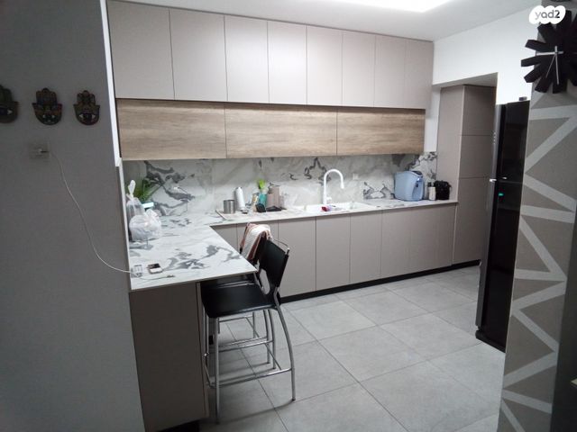 אברהם דנינו 16