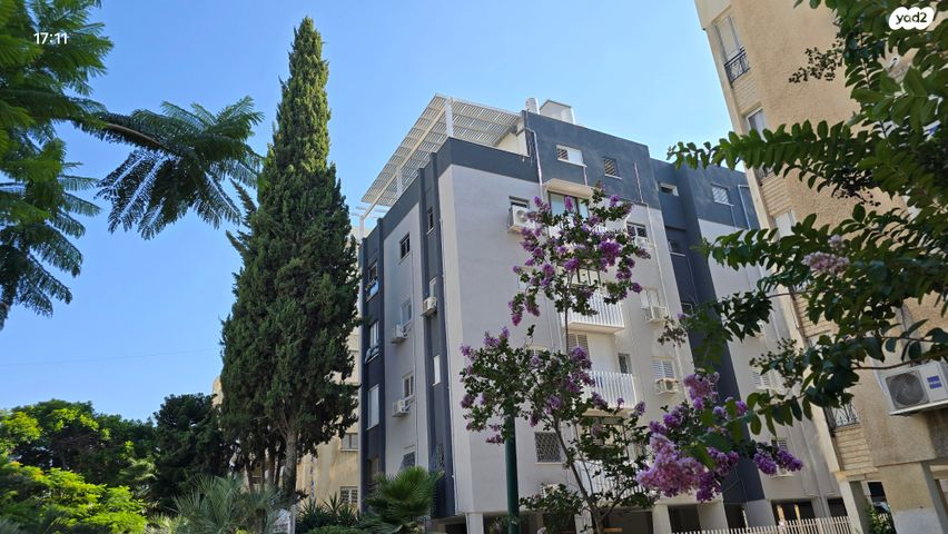 שדרות חיים וייצמן 103