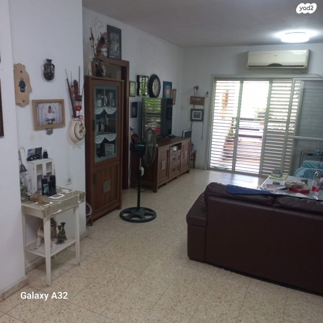 דירה, בן גוריון 14, פועלים א, כפר סבא