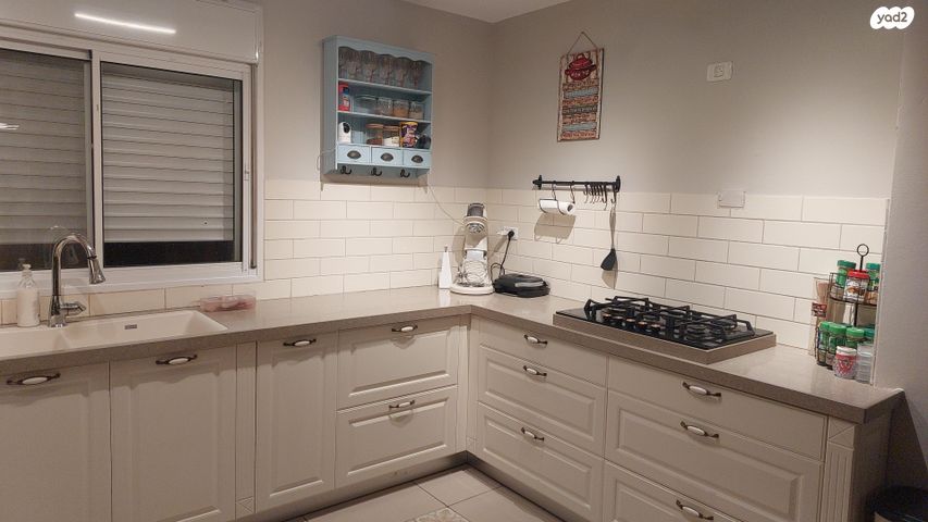 דירה, שז"ר 27, פאר, טבריה