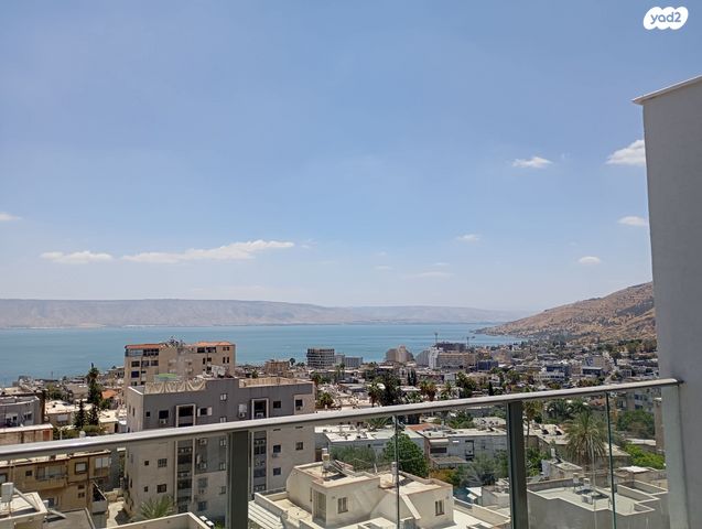 טבור הארץ 15