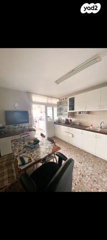 דירה, חיים ארלוזורוב 1, מרכז העיר, קרית שמונה