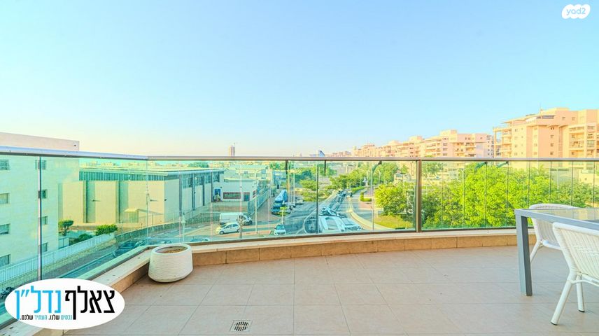 דירה, יצחק חכימי, ברנע, אשקלון