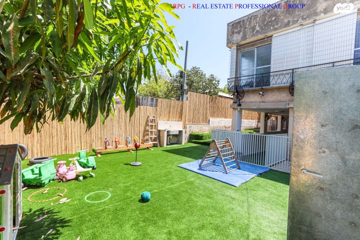 דו משפחתי, תל אביב יפו