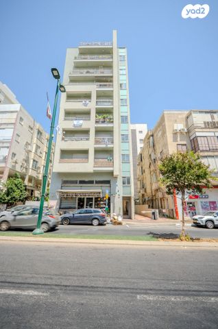 דירה, שדרות ירושלים 23, יד לבנים, רמת גן