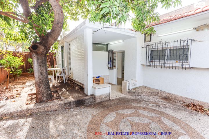 דו משפחתי, תל אביב יפו