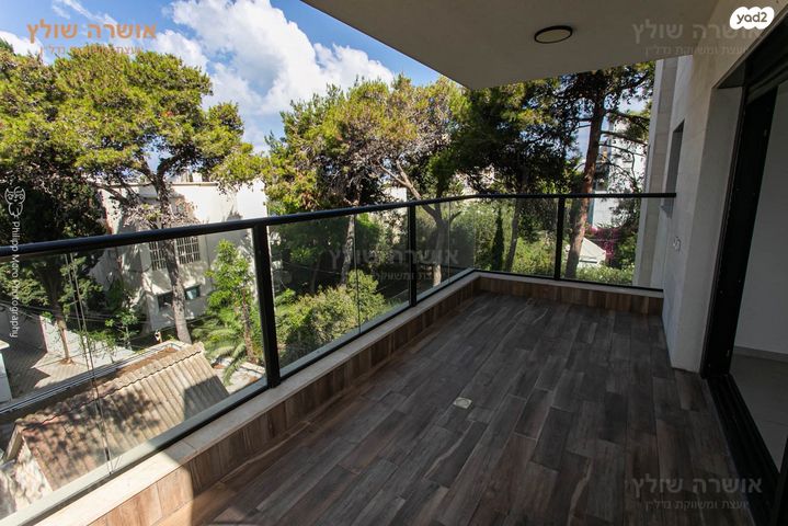 דירה, שדרות מוריה, מרכז הכרמל, חיפה