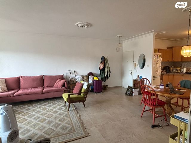 דירה, עזריאל 10, רמת גן