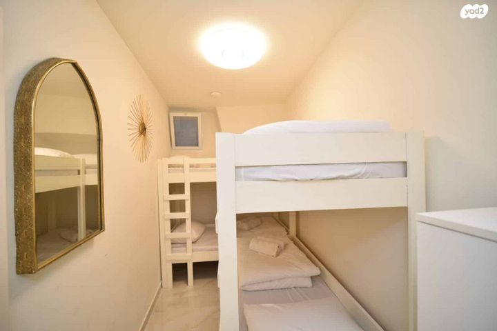 דירה, שמעון בר יוחאי, העיר העתיקה, צפת