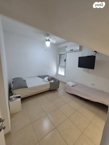 דו משפחתי, רמת ישי