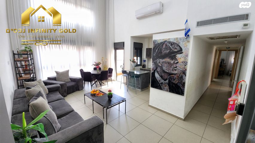 גג/ פנטהאוז, ספיר, אבני חן, חריש