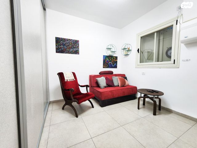 דירה, דרך הורדים, שאר העיר, כפר ורדים