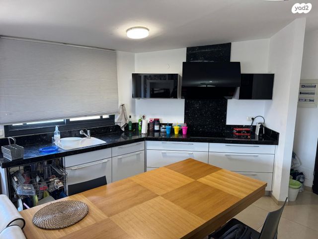 דו משפחתי, הכלניות, יקנעם עילית