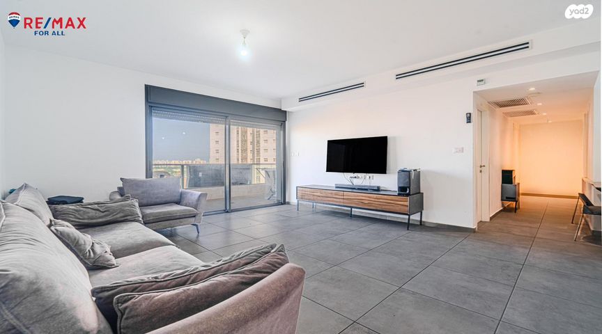 דירה, דרך ארץ, עיר היין, אשקלון