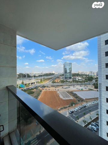 דירה, חיים הרצוג, מתחם 1200, הוד השרון