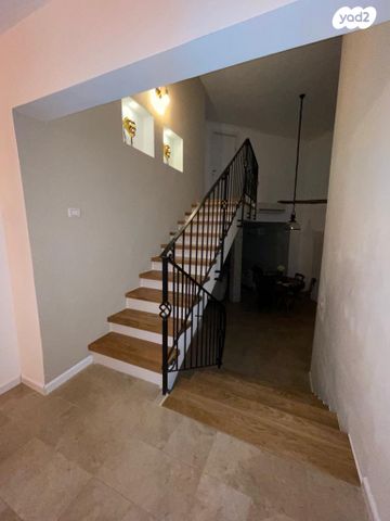 בית פרטי/ קוטג', בית אריה / עופרים