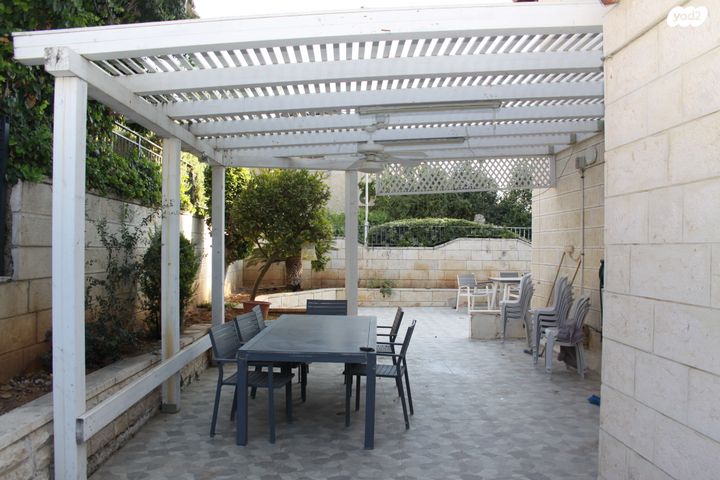 דו משפחתי, שביל החרובים 10, גבעת שרת, בית שמש