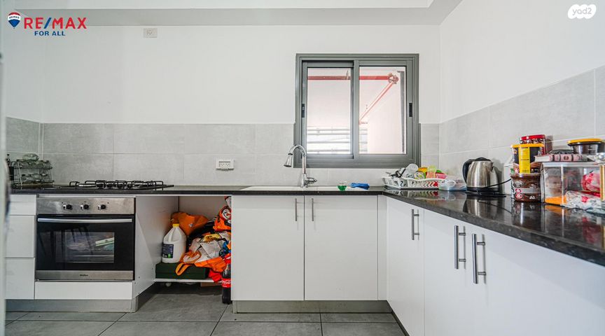 דירה, דרך ארץ, עיר היין, אשקלון