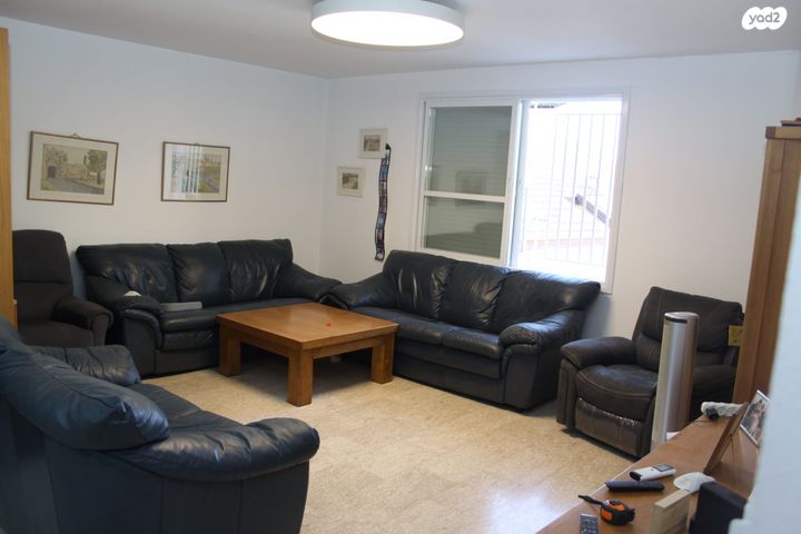 דו משפחתי, שביל החרובים 10, גבעת שרת, בית שמש