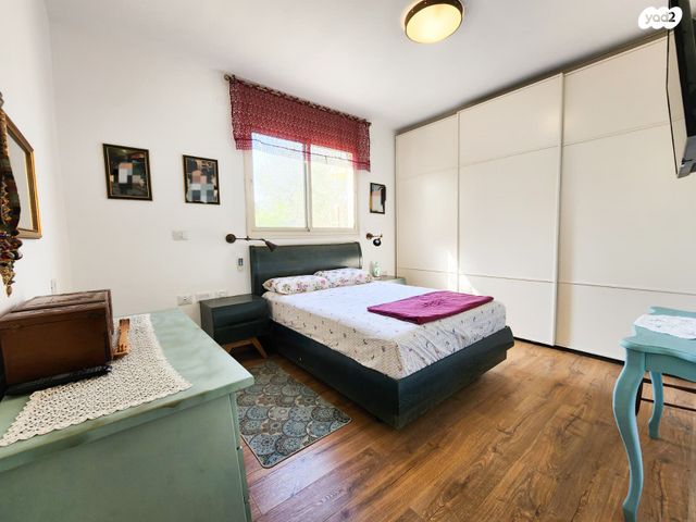 דירה, דרך הורדים, שאר העיר, כפר ורדים