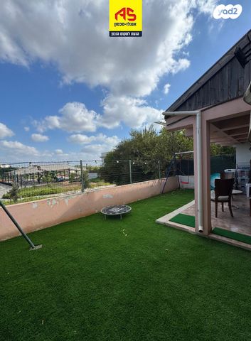 בית פרטי/ קוטג', שכונה 11, תל מונד