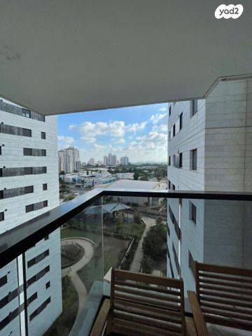 דירה, חיים הרצוג, מתחם 1200, הוד השרון