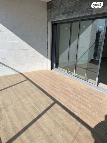 דירה, פסגת הדר / נווה עוז הירוקה, פתח תקווה